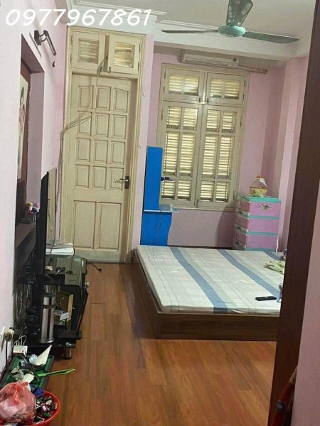 Cho thuê nhà 3 tầng siêu đẹp tại Tây Mỗ, Hà Nội, full nội thất xách vali vào ở ngay