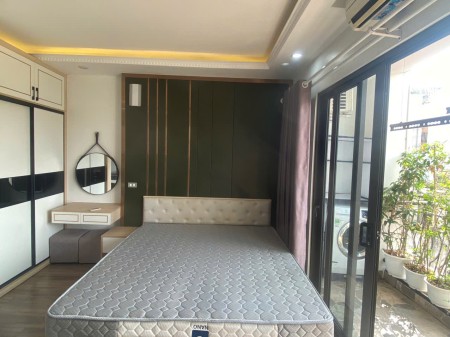 Cho thuê Căn hộ chung cư mini Full đồ cao cấp. Phòng View toàn mặt Hồ Tây cực Chill. Chỉ 7tr