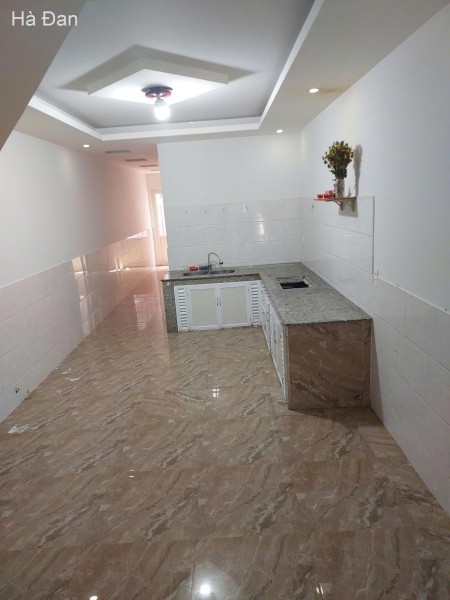 Cho thuê nhà mặt tiền Nguyên Tử Lực Phường 8 Đà Lạt 15 triệu/tháng