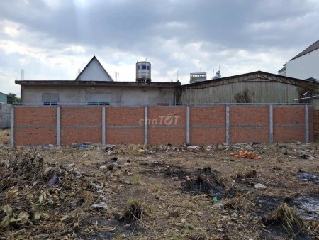 Đất Bình Dương 2700m2 cho thuê tự do kinh doanh sáng tạo