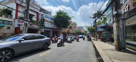 Cho Thuê Nhà Mặt Tiền Thạch Lam Q.Tân Phú 112m², 4TẦNG - NGAY NGÃ TƯ