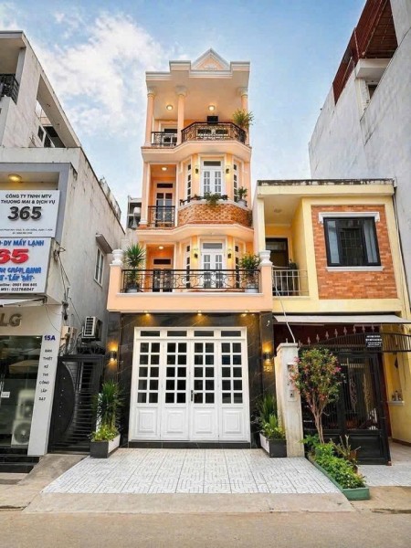  CHO THUÊ NHÀ MẶT TIỀN PHAN HUY THỰC, QUẬN 7