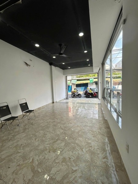 Cho thuê nhà 2 Mặt Tiền Nguyễn Hồng Đào q.Tân Bình 60m², 18 Triệu