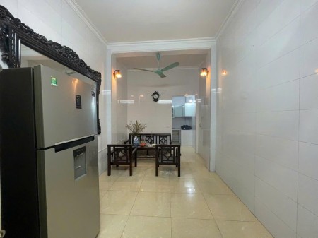 Nhà riêng ngõ phố minh khai mai động dt 30m2x4t giá 10tr