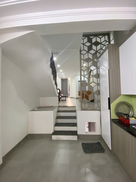 Nhà riêng khu phân lô đền lừ, hoàng mai, tương mai, Hà Nội dt45m2x5t giá 17tr