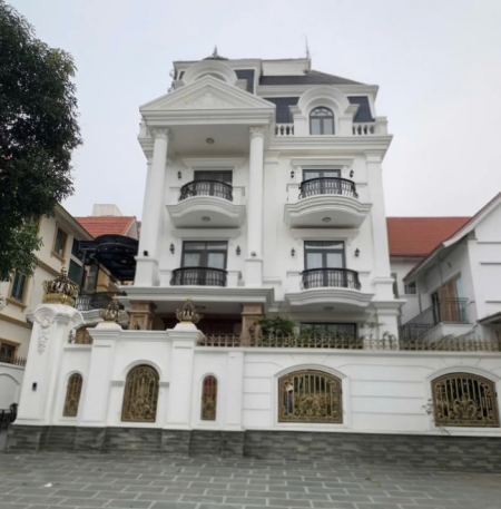 Nhà tôi cho thuê nhà, Lê Trọng Tấn, Hoàng Văn Thái,, 340m2x 4T -60 tr