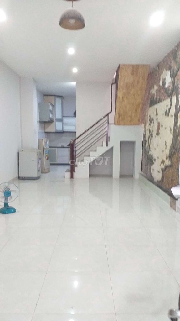 Nguyên căn rộng 120m2, 1 trệt, 1 lầu cần cho thuê giá 4 tiệu/tháng. Nguyễn Thị Đành, Hóc Môn