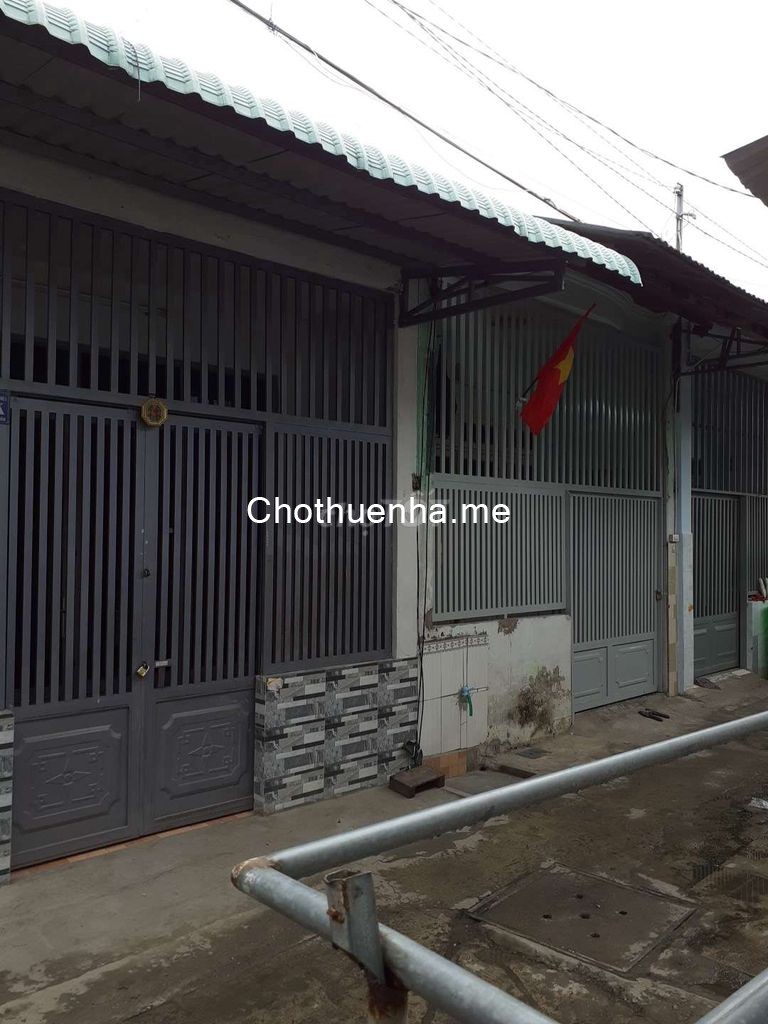 Nguyên căn hẻm Nguyễn Ảnh Thủ, Hóc Môn cần cho thuê nhà rộng 55m2, giá 3.5 triệu/tháng