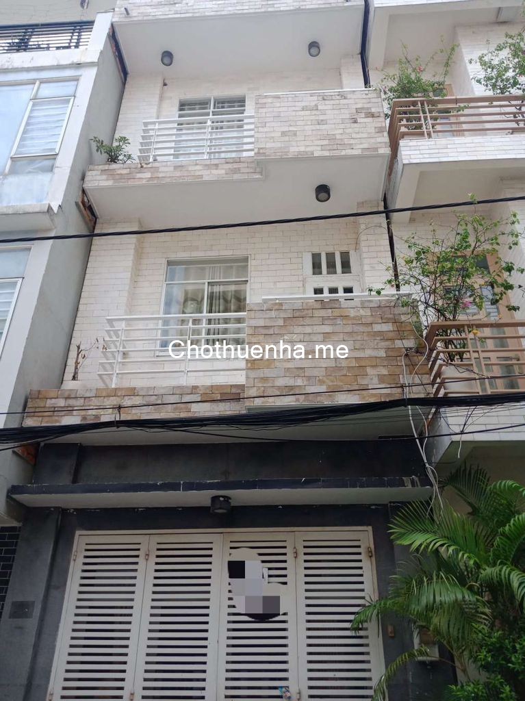 Cho thuê nhà nguên căn 2 lầu tại đường Huỳnh Tấn Phát, Quận 7. Nhà hẻm xe ô tô nhé.