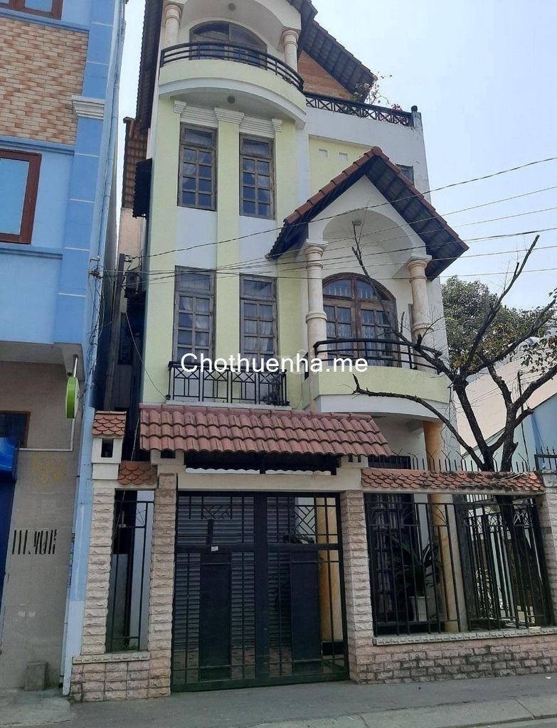 Chủ cần cho thuê nhà rộng 140m2, 4 tầng, còn mới, đường Lê Văn Việt, Quận 9, giá 40 triệu/tháng