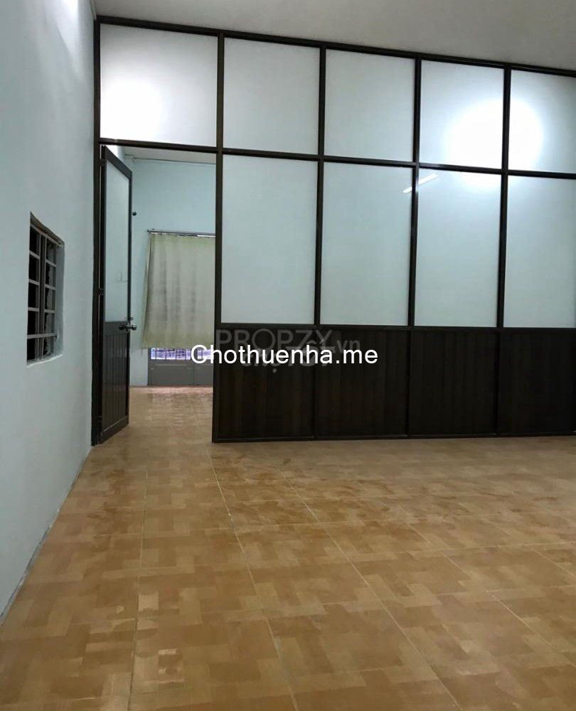 Nguyên căn hẻm Ông Ích Khiêm, Quận 11 cần cho thuê giá 13.5 triệu/tháng, dtsd 58.5m2, LHCC