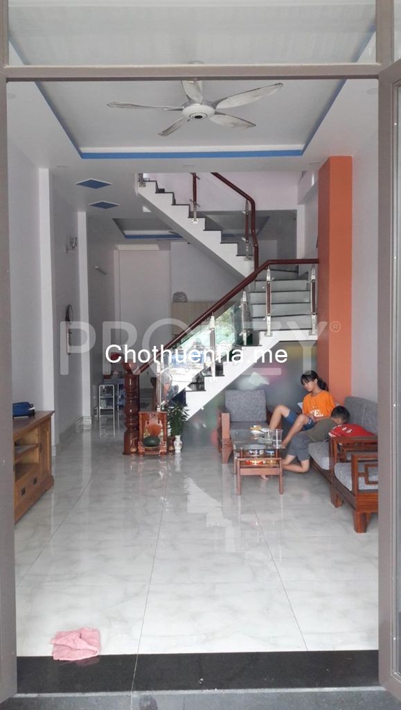 Cho thuê nhà nguyên căn tại Phường Phú Hữu Quận 9. Nhà 1 trệt 2 lầu tiện ở, mở văn phòng hoặc kinh doanh