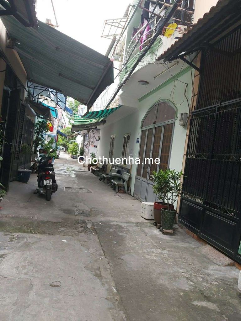 Nhà cho thuê nguyên căn 1 trệt 1 lầu cổng cào kiêng cố chắc chắn tại Đường B4 Phường Tây Thạnh Quận Tân Phú