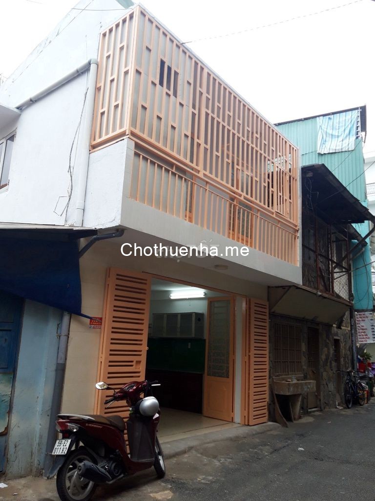 Cần cho thuê nhà rộng thoáng 30m2 (5mx6m), đc 21 Phan Tây Hồ, Quận Phú Nhuận, giá 12 triệu/tháng