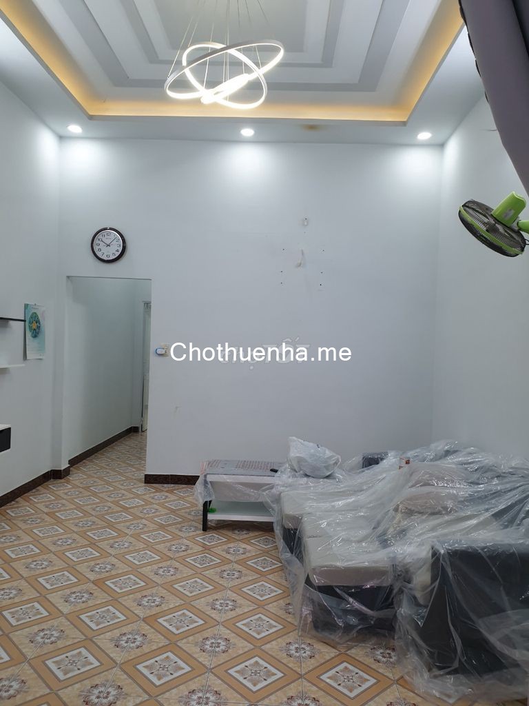 Cho thuê nhà nguyên căn full nội thất, 4m x 16m, tại hẻm thông Lê Văn Khương, Quận 12