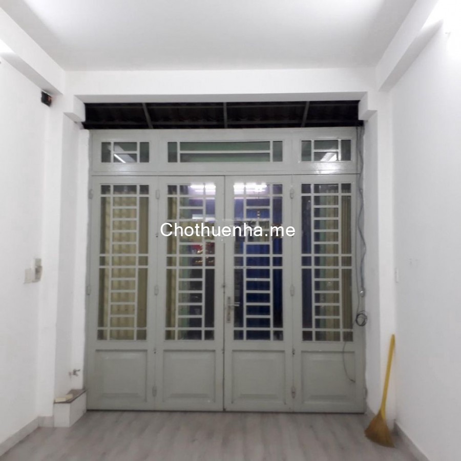 Cho thuê nhà Nguyên căn tại Nguyễn Kim Quận 10, Nhà mới, 3 tầng