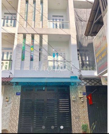 Cho thuê nhà nguyên căn mới tinh, 4.4m x 12m, có giếng trời mát mẽ tại đường Đổ Thừa Luông, Tân Phú