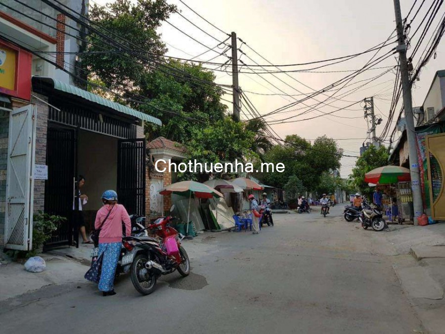 Cho thuê nhà mt 56 Đông Hưng Thuận 21, Quận 12 cần cho thuê giá 12 triệu/tháng, dtsd 100m2