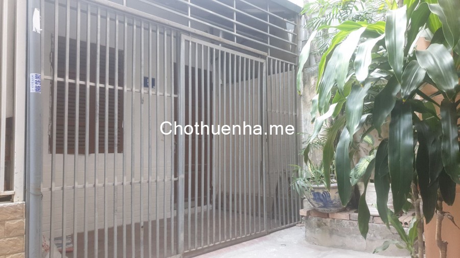 Chính chủ cho thuê nhà cấp 4 cổng riêng độc lập tại Nguyễn Trãi, Thanh Xuân