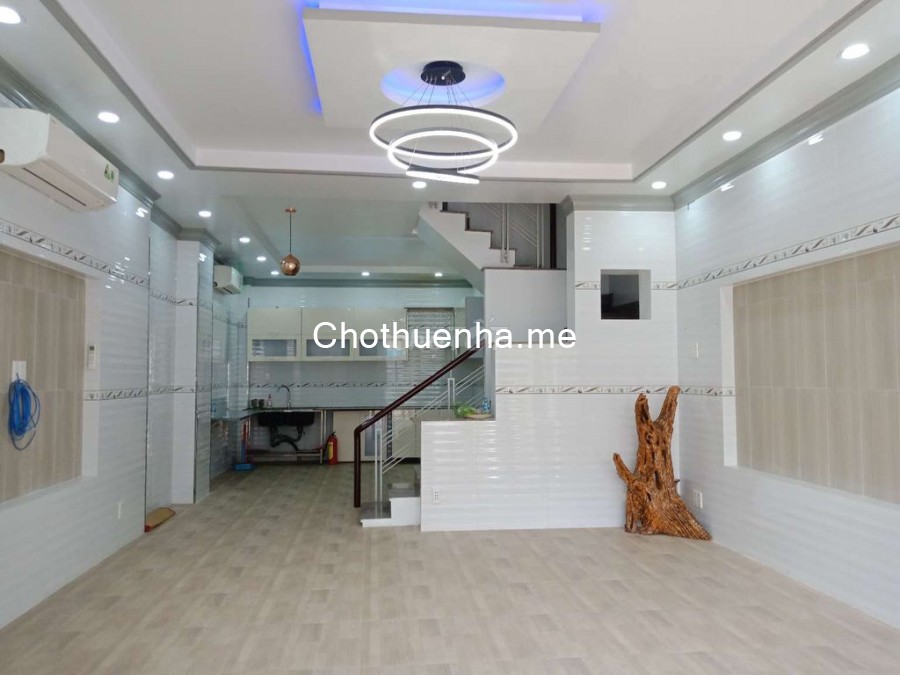 Nhà nguyên căn còn rất mới tại Huỳnh Tấn Phát, Phú Thuận Quận 7. Cho thuê 14tr5/tháng, dt 4m x 12m, 3 tầng, 4PN