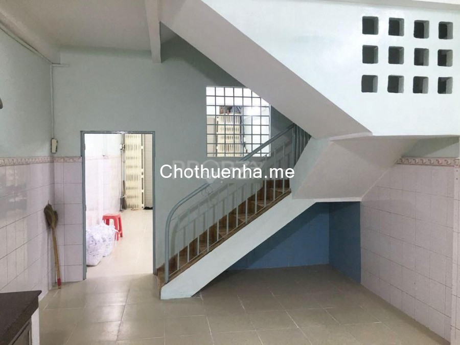 Cho thuê nhà mặt tiền đường Nguyễn An Khương, dtsd 220m2, 5 tầng, 7pn, 3 toilet