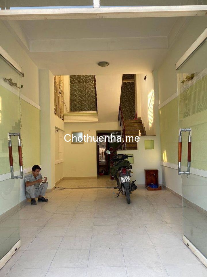 Cho thuê nhà nguyên căn hẻm 1 xẹc xe tải lưu thông thoải mái, nhà 3 lầu tại Nguyễn Văn Luông Quận 6