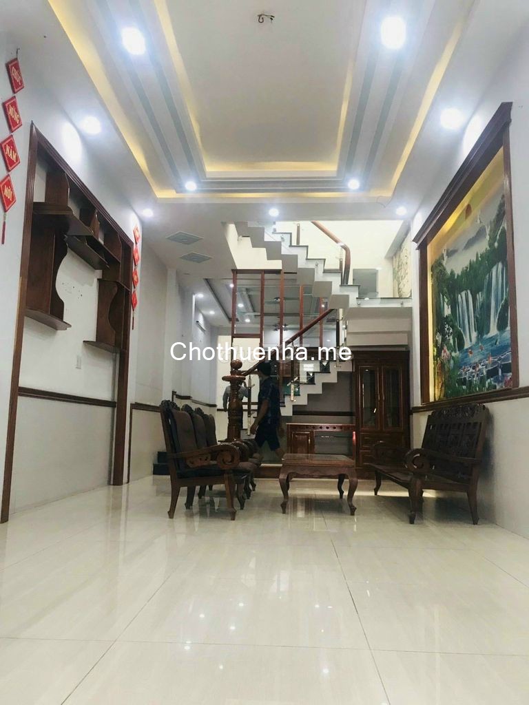 Cần cho thuê căn nhà tại Phan Huy Ích, Tân Bình. Nhà mới đẹp, Kiến trúc siêu sang
