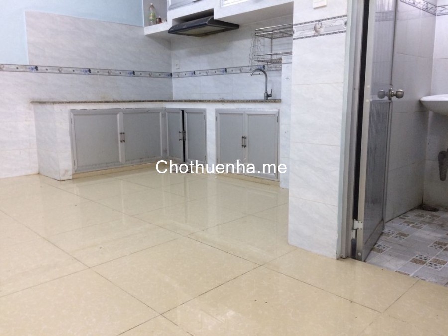 Mình cần cho thuê nguyên căn 72m2 (4mx18m) Quận 12, 2 tầng kiên cố, giá 6 triệu/tháng, lh 0912365827