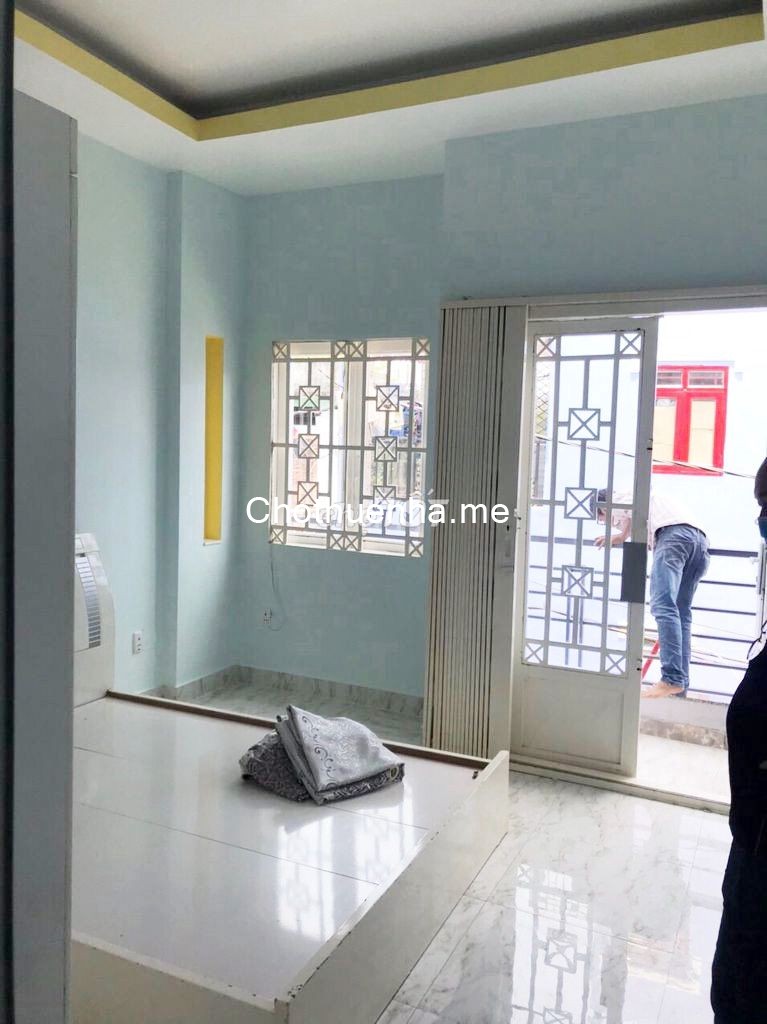 Nhà 1 trệt, 1 lầu cần cho thuê rộng 40m2, 2 PN, hẻm Luỹ Bán Bích, Tân Phú, giá 9 triệu/tháng