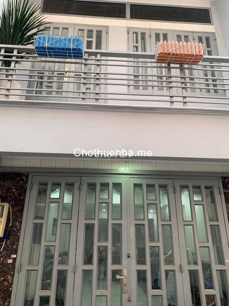 Cần cho thuê nhà nguyên căn tại đường Phan Huy Ích, Gò Vấp. Dt 64m2, có 3PN
