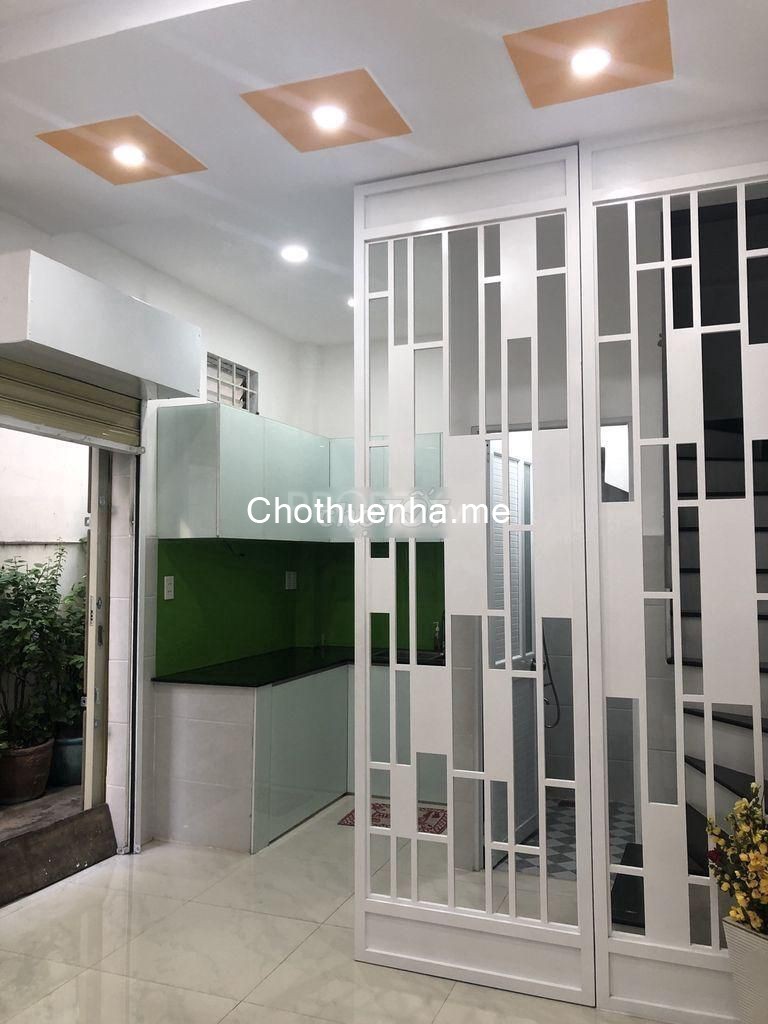 Cho thuê nhà chính chủ rộng 72m2 2 PN, có sẵn nội thất, giá 13 triệu/tháng, hẻm Nguyễn Thượng Hiền, Phú Nhuận