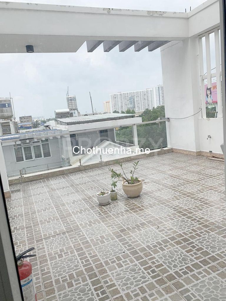 Chính chủ cần cho thuê nhà rộng 200m2 (4.5mx15m), giá 20 triệu/tháng, hẻm Phan Huy Ích, Quận Tân Bình