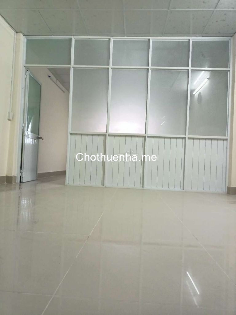 Cần cho thuê nhà rộng 68m2 (4mx17m), 1 trệt, 1 lầu, giá 9 triệu/tháng, hẻm Phú Thọ Hoà, Quận Tân Phú