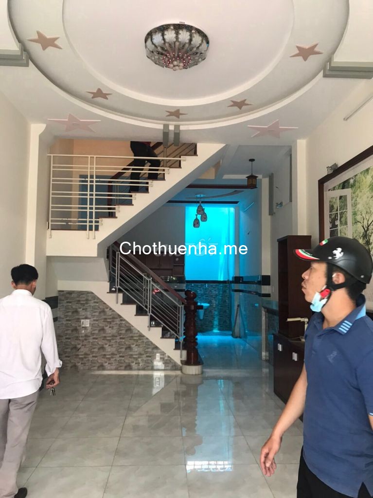 Huỳnh Thị Hai, Quận 12 cần cho thuê nguyên căn rộng 56m2, giá 8.5 triệu/tháng, 3 lầu đúc