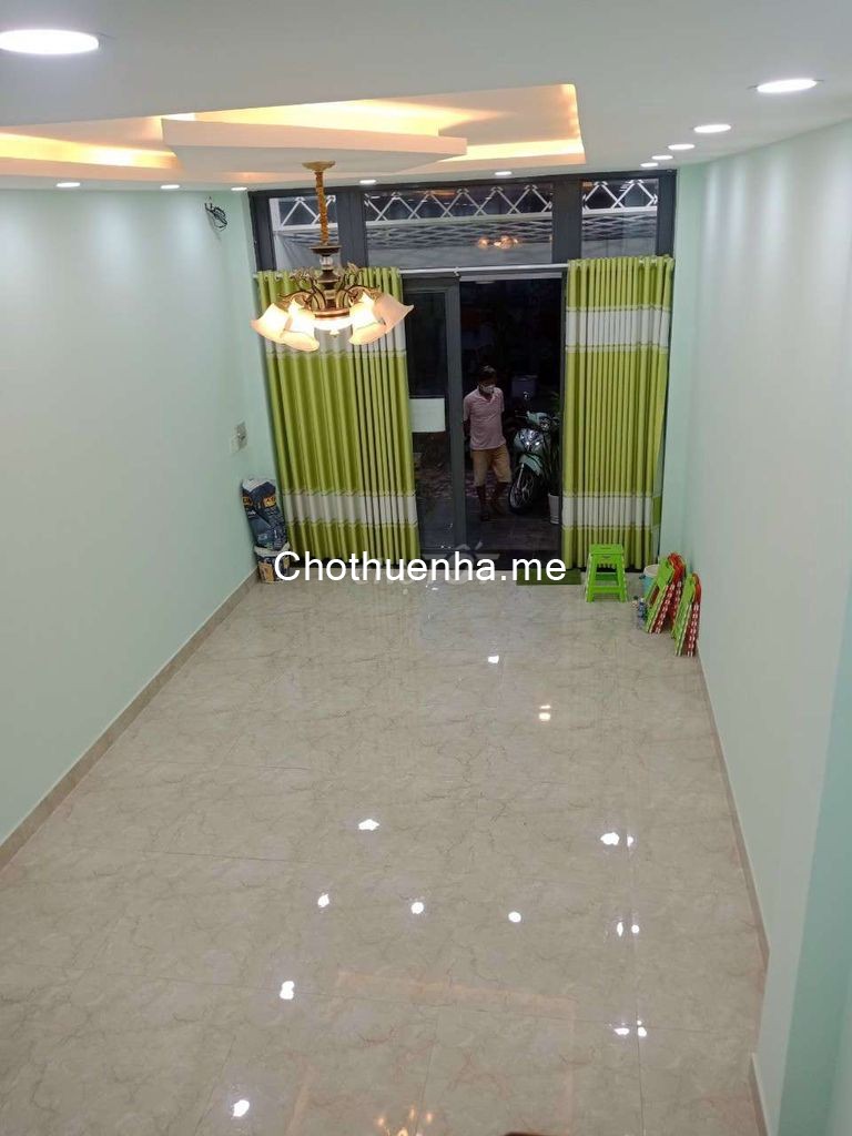 Cho thuê nhà khu Nam Long Quận 7 rộng 80m2, 1 trệt, 3 lầu, giá 20 triệu/tháng, lh 0938666673