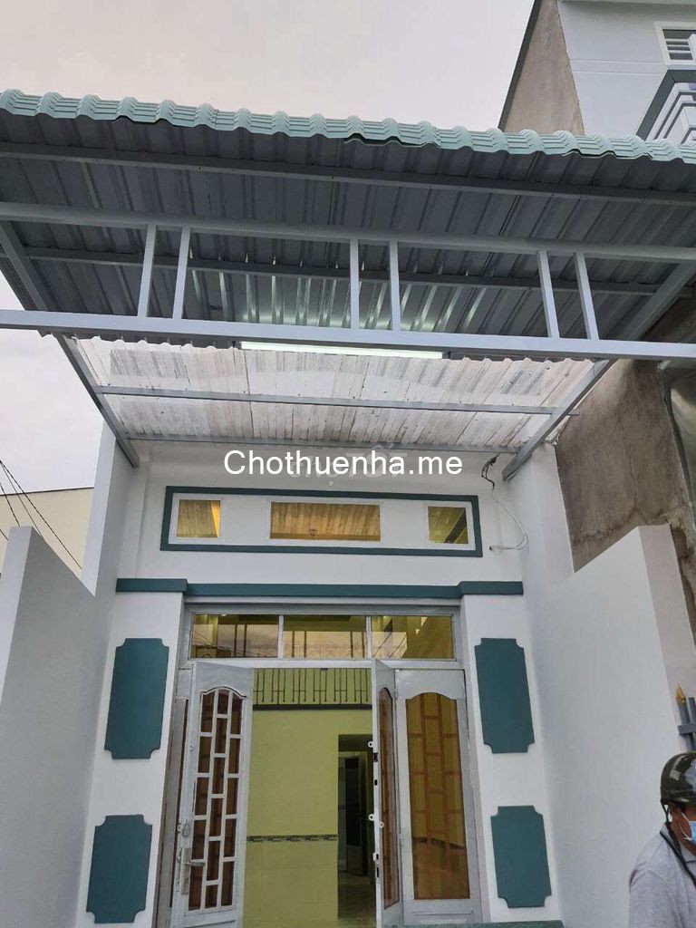 Nhà cấp 4 còn mới cần cho thuê tại hẻm 22 đường Phú Thuận, Quận 7, rộng 90m2, giá 10 triệu/tháng