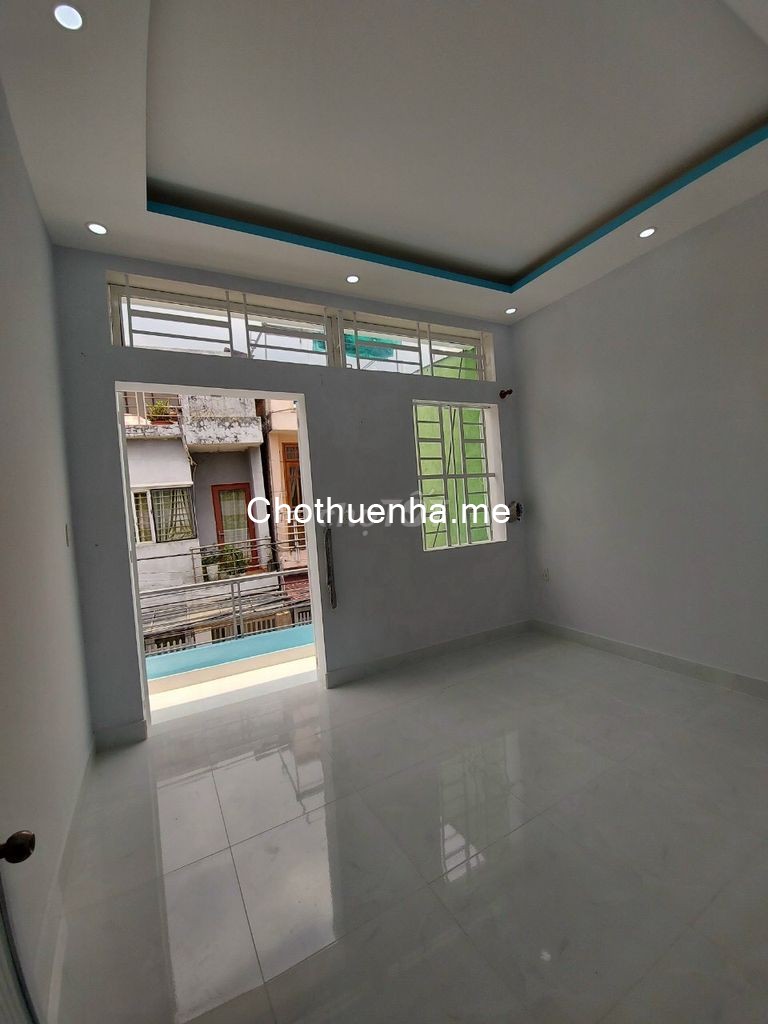 Nguyên căn nằm trong hẻm Thạnh Lộc 29, Quận 12, dtsd 70m2, 2 tầng, giá 6 triệu/tháng