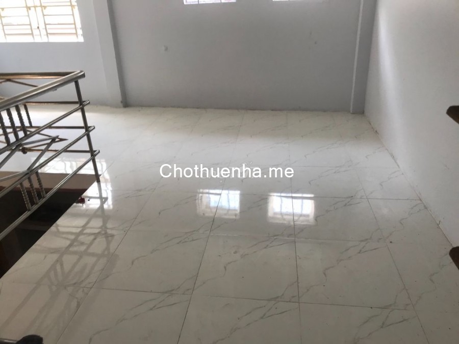 Nhà 2 gác đúc đang trống cần cho thuê giá 6 triệu/tháng, dtsd 80m, Nguyễn Thái Bình, Tân Bình