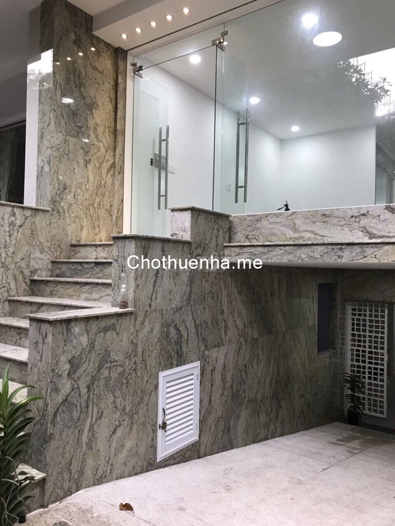 Khu dân Him Lam cho thuê nhà Quận 7 rộng 100m2, giá 35 triệu/tháng, lh 0911513482