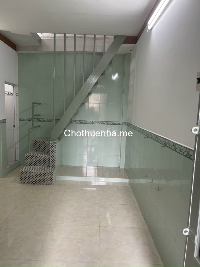 Nguyên căn đúc kiên cố Liên khu 2-5, Quận 12, dtsd 24m2, giá 3 triệu, bao giá thị trường