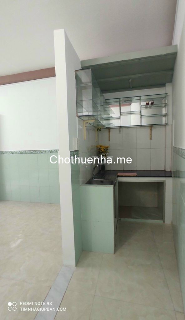 Nguyên căn đúc kiên cố Liên khu 2-5, Quận 12, dtsd 24m2, giá 3 triệu, bao giá thị trường