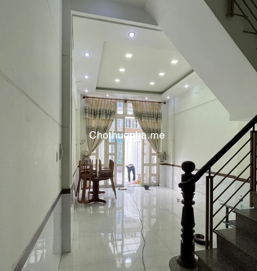Cần cho thuê nhà rộng thoáng, 52m2, 3 tầng đúc, kiên cố, hẻm 237 Phạm Văn Chiêu, Gò Vấp