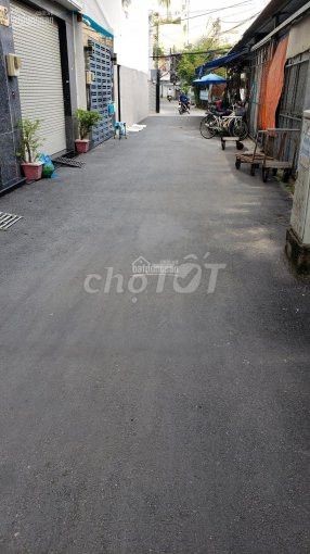 Trống nhà cần cho thuê nhanh dt 80m2, hẻm Lý Chính Thắng, Quận 3, giá 10 triệu/tháng