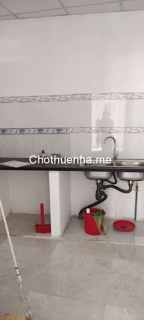 Đường số 8, Quận Thủ Đức cần cho thuê nguyên căn 5 triệu/tháng, dtsd 32m2, lhcc