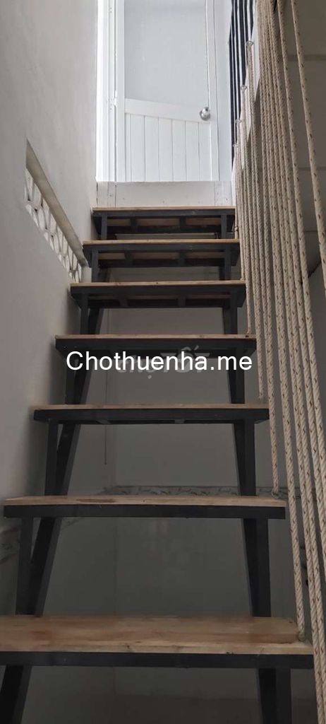 Đường số 8, Quận Thủ Đức cần cho thuê nguyên căn 5 triệu/tháng, dtsd 32m2, lhcc