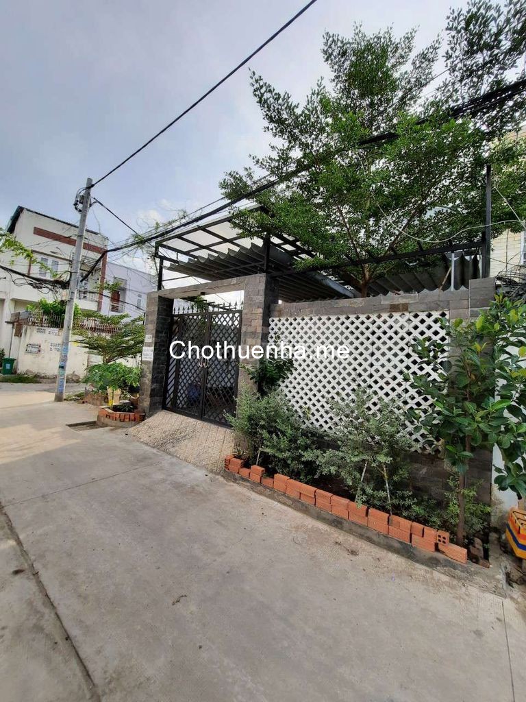 Trống nhà đẹp còn mới cần cho thuê giá 10 triệu/tháng, dtsd 120m2, 3 tầng, đường số 11, Thủ Đức