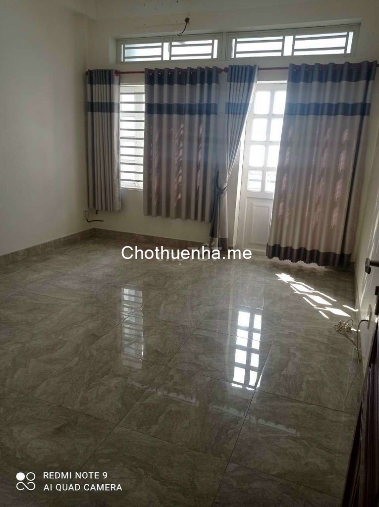 Chính chủ cần cho thuê 3 tầng đúc, dt 48m2, còn mới, hẻm đường 18, Bình Tân, giá 10 triệu/tháng