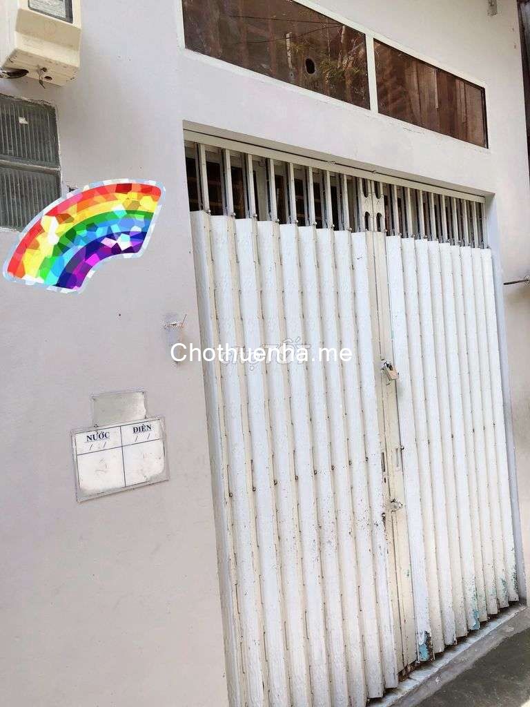 Cho thuê nhà 2 tầng đúc hẻm 159 Nguyễn Văn Cừ, Quận 5, giá 7 triệu/tháng, dtsd 12m2