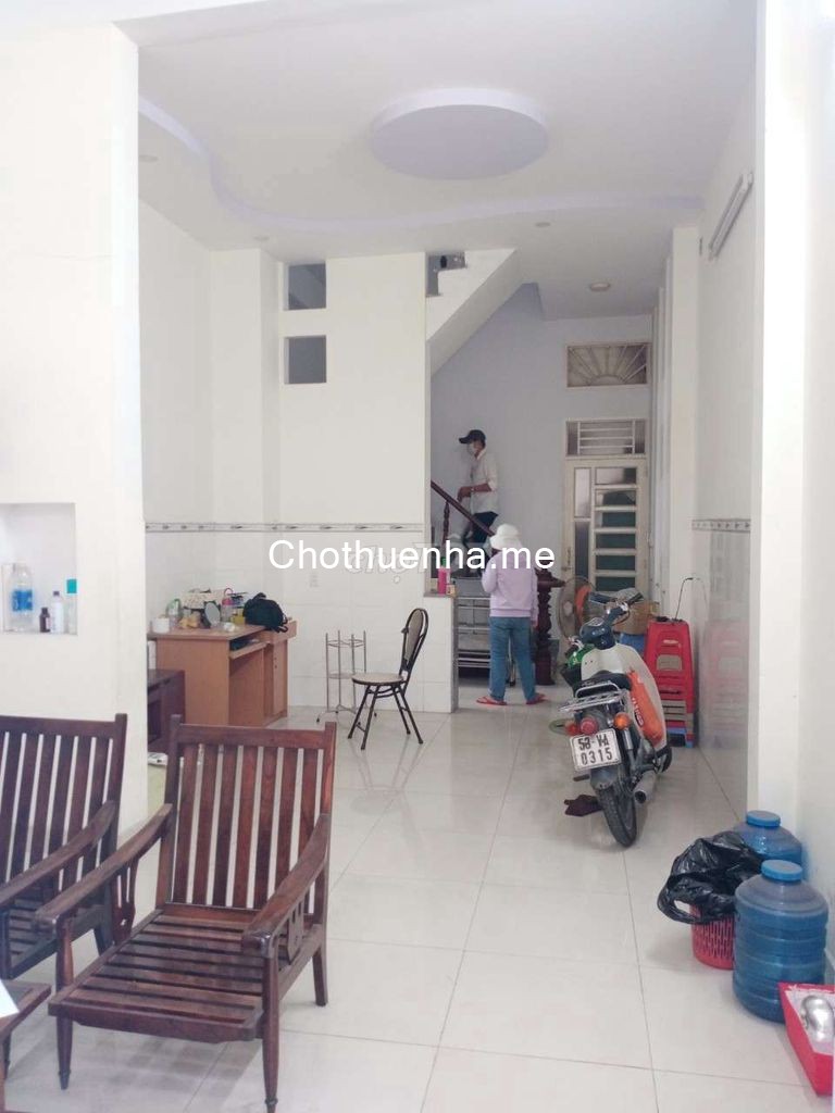 Cần cho thuê nhà Quận Gò Vấp chính chủ rộng 72m2, giá 14 triệu/tháng, lh 0937300289