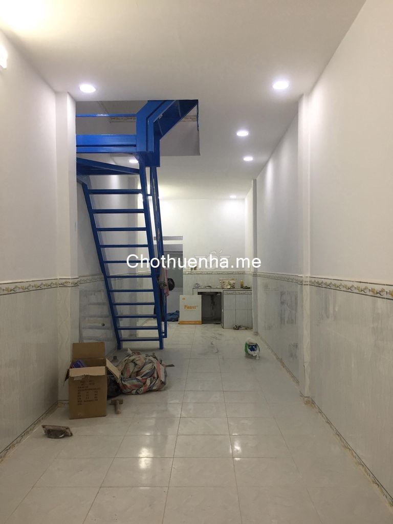 Nguyên căn chủ cần cho thuê Quận Tân Bình, 2 tầng, dt 40m2, giá 5.5 triệu/tháng, lh 0933885385